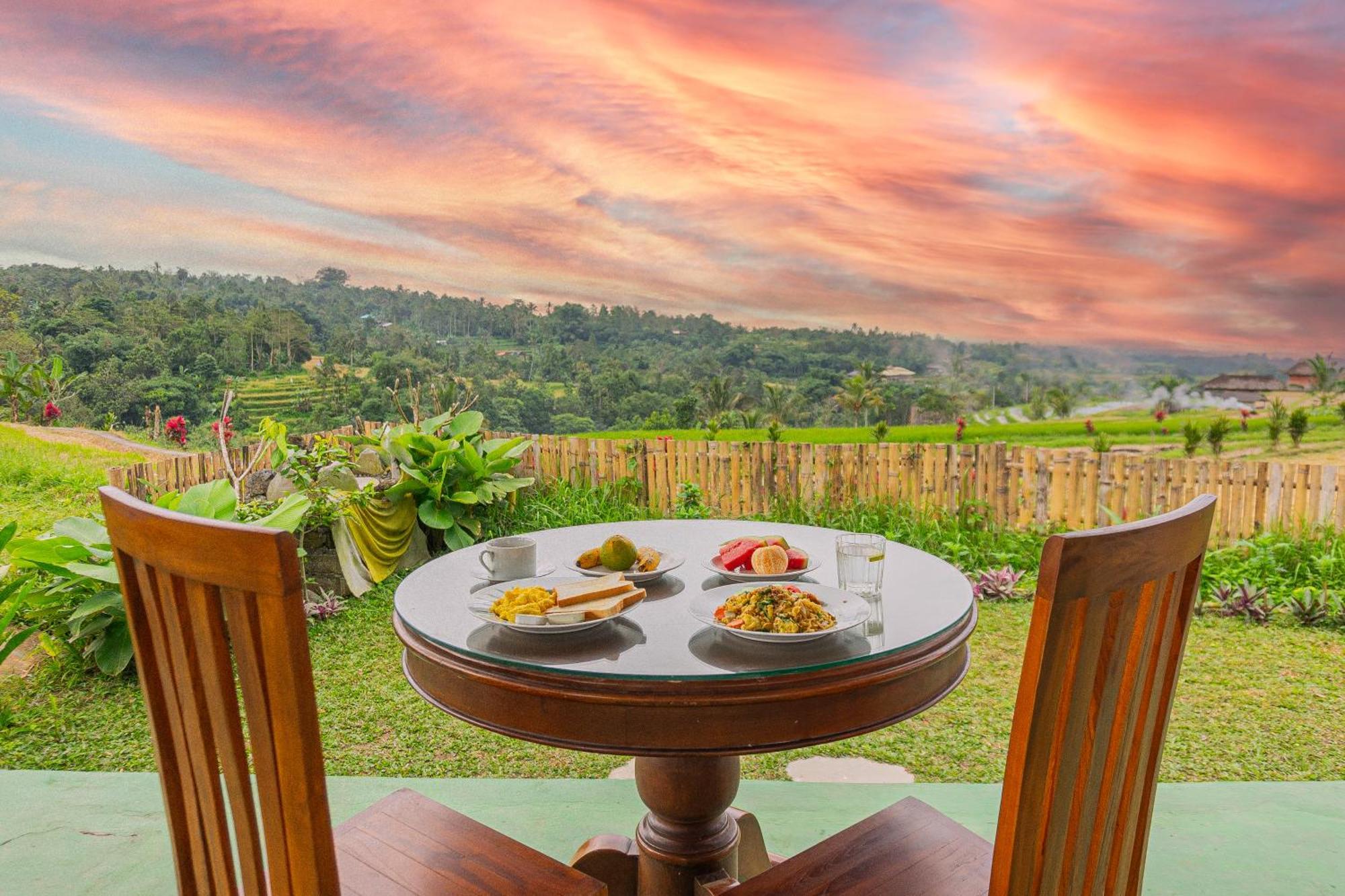 Santya Loka Lodge & Twin Waterfall Jatiluwih Dış mekan fotoğraf